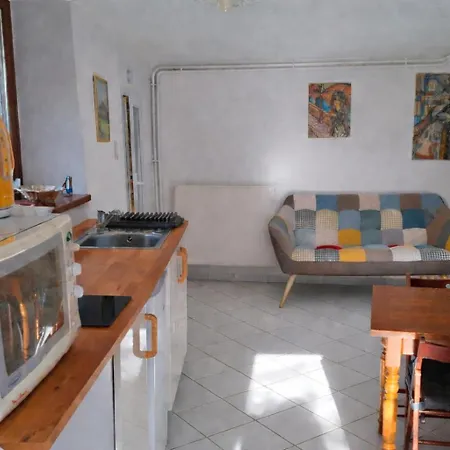 Du Colombier Apartment Usson